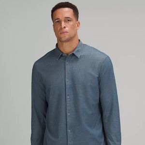 MENS LULULEMON LONGSLEEVE